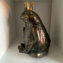 Load image into Gallery viewer, Frog King