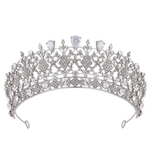 Load image into Gallery viewer, Royal Queen Tiara