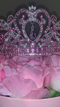 Load and play video in Gallery viewer, Little Princess Floral Hatbox &amp; Tiara
